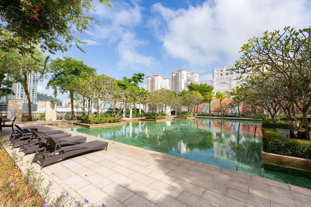 Strait Quay Marina Cozy With Bathtub By Uptrend Management Apartment Tanjung Tokong